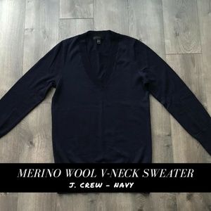 J. Crew | Merino wool V-neck sweater | NAVY